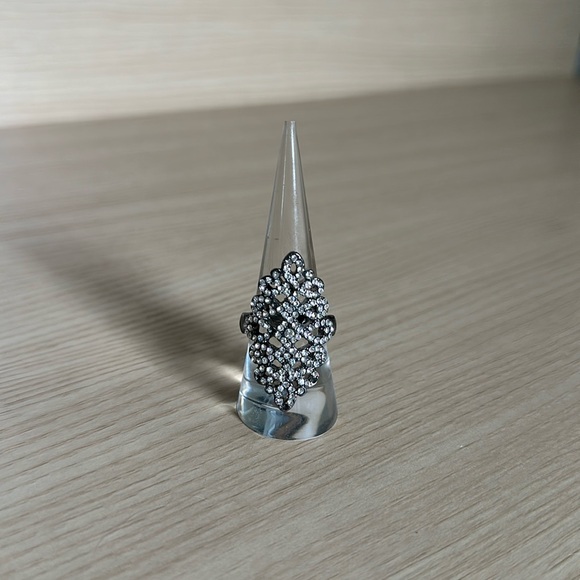 Express Ring Size 8 - Picture 1 of 10